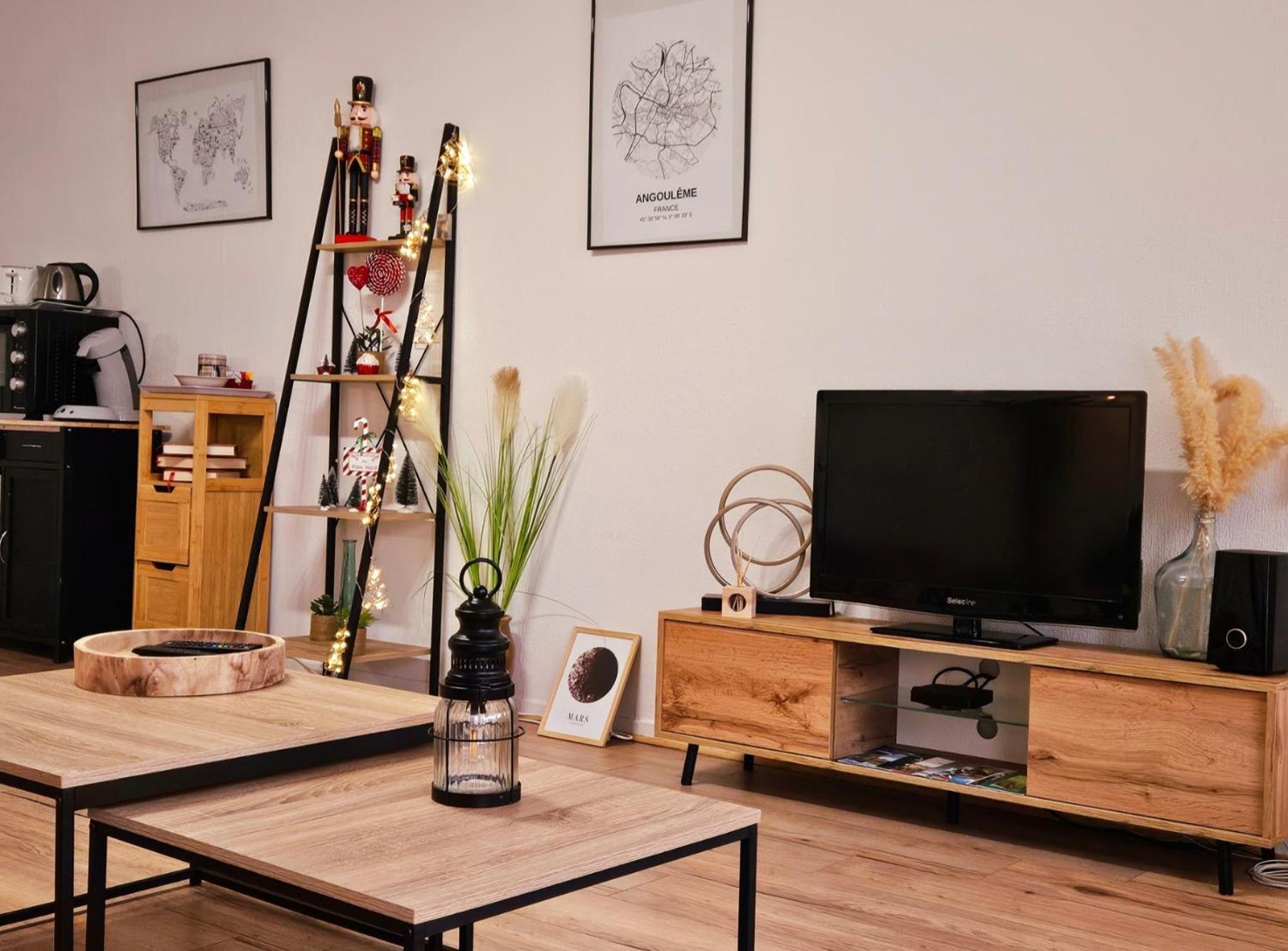 Appartement Cosy Proche Gare - Fibre Optique Et Parking Angoulême Buitenkant foto